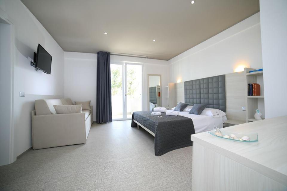 B&B Edonic Porto Cesareo Bagian luar foto